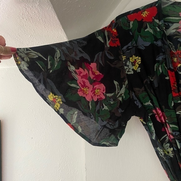 Design Lab Lord & Taylor Floral Wrap Dress Size Small - Picture 4 of 7